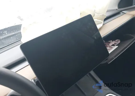 2024 Tesla Model Y Long Range Dual Motor All-Wheel Drive from USA, damaged, VIN 7SAYGDEE5RA252027